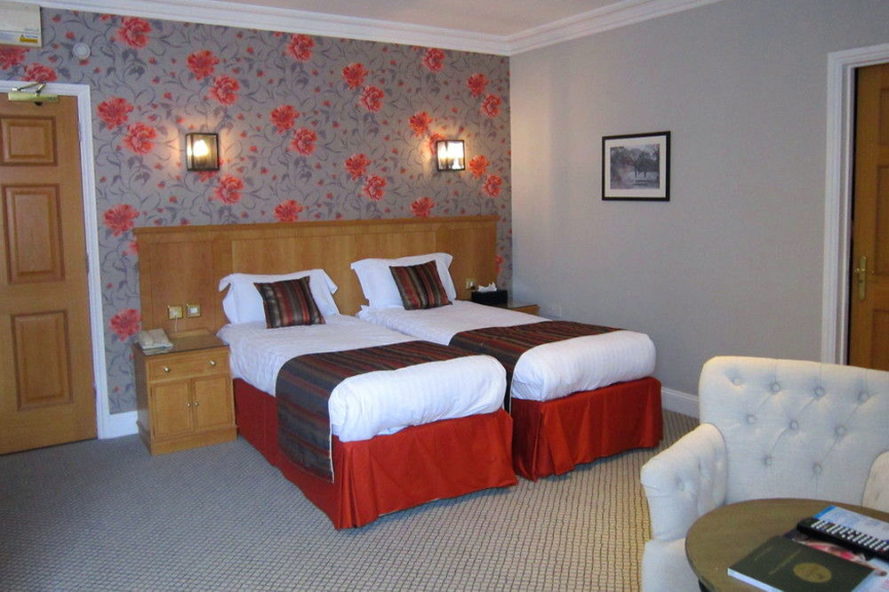 Whittlebury Hall And Spa Exteriör bild