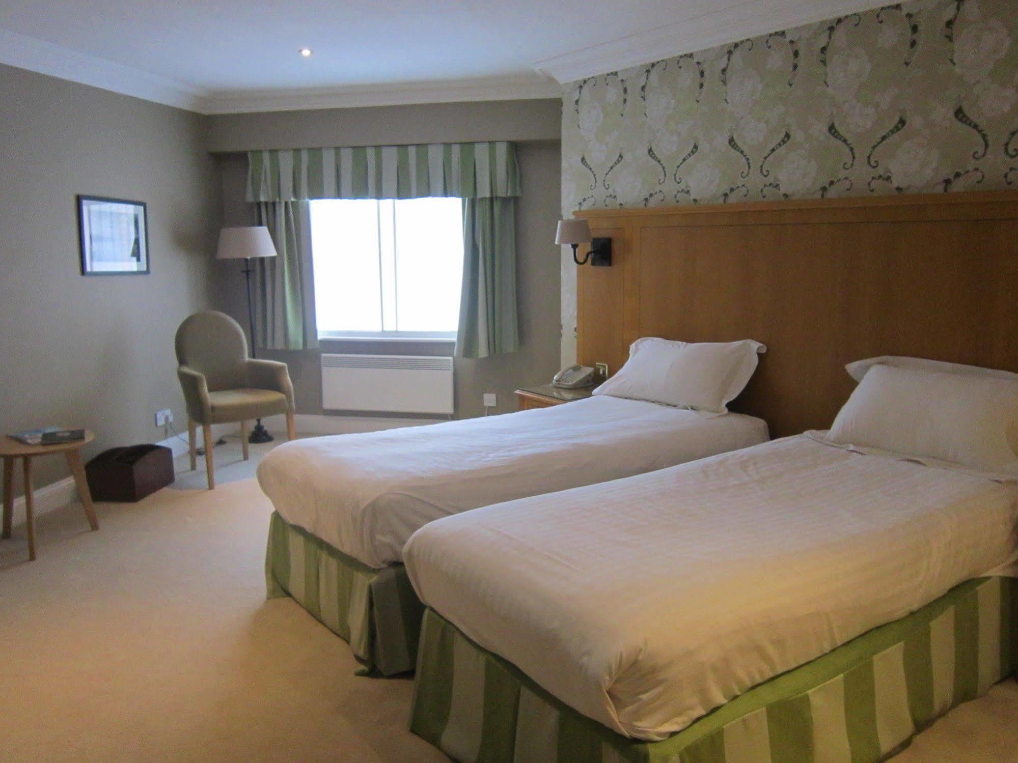 Whittlebury Hall And Spa Exteriör bild